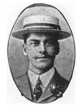W Huddleston, professional, 1906